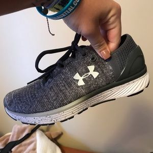 Under armor tennis shoes